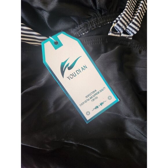 You Di An Black and White One Piece V-neck Wide Strap Swimsuit 4XL - Picture 2 of 9